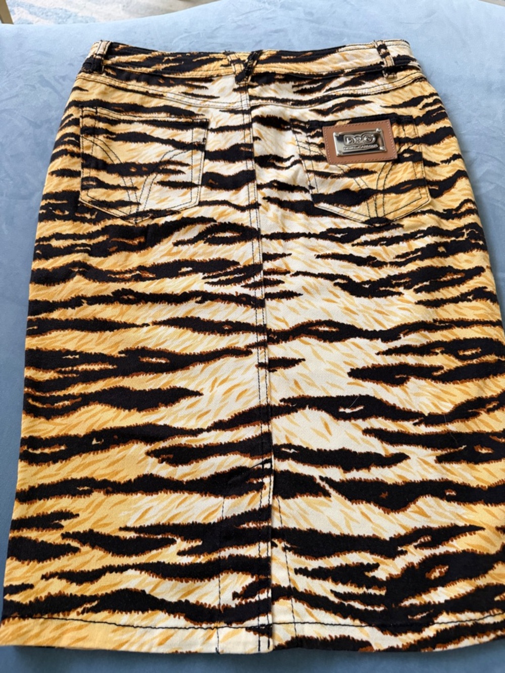 Dolce & Gabbana Tiger-Print Pencil Skirt - Yellow Black - Picture 5 of 12